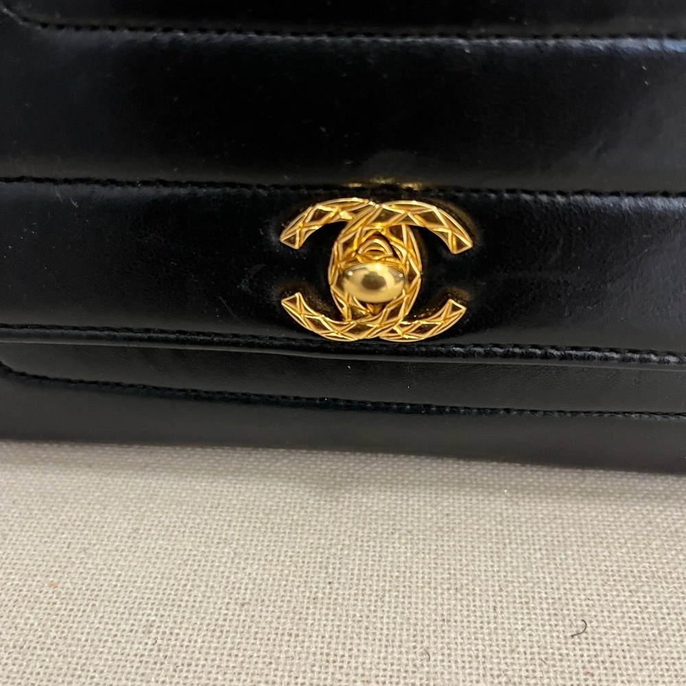 Chanel  Bag - Picture 2 of 12